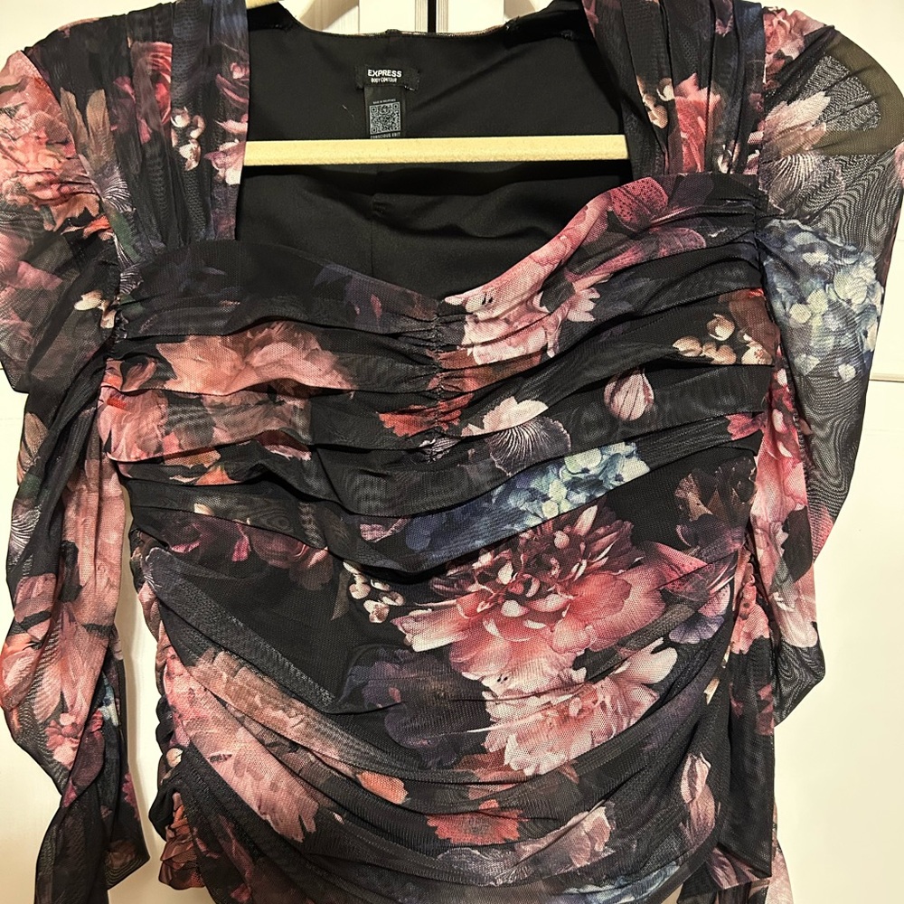 Express Ruched Floral Top